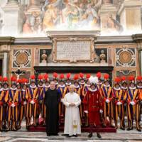 Saluto del Santo Padre al termine della cerimonia di giuramento della Guardia Svizzera Pontificia