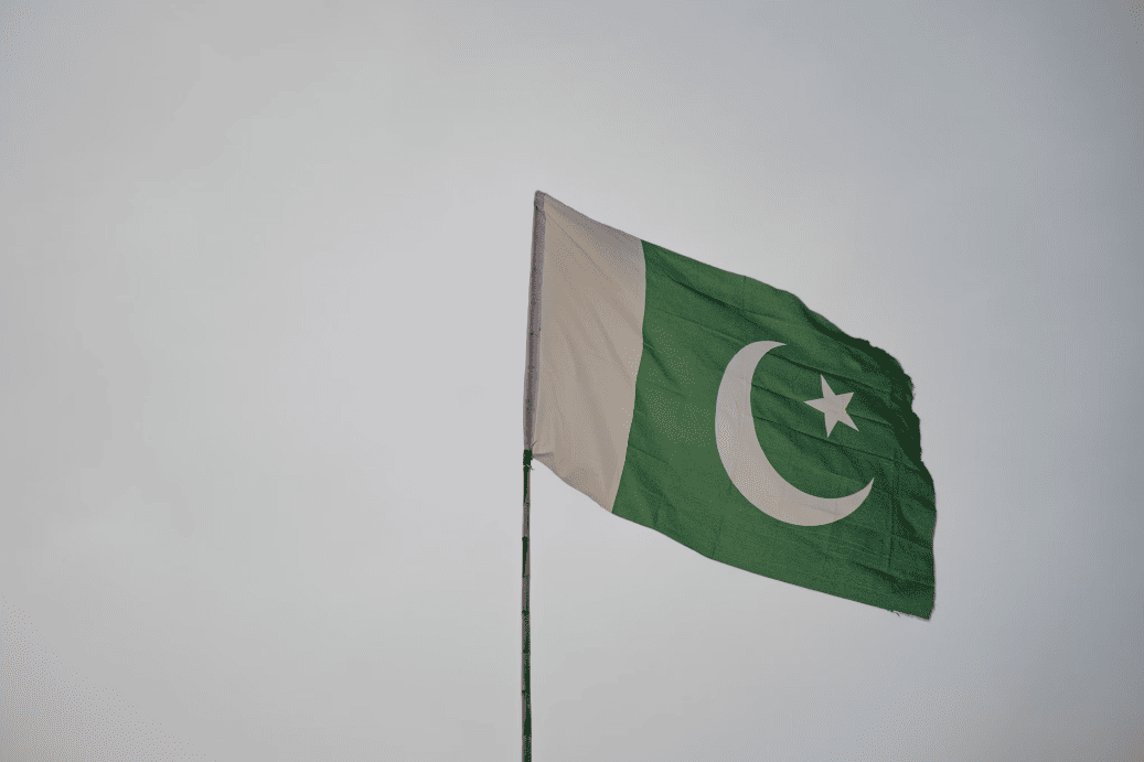 Pakistan Flag by Hamid Roshaan on Unsplash