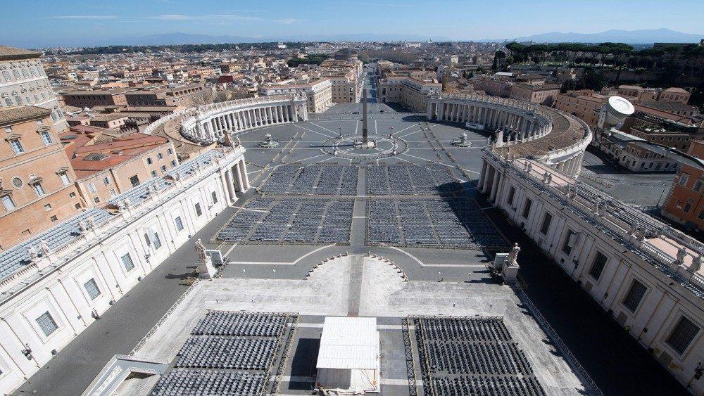San Pietro vista piazza