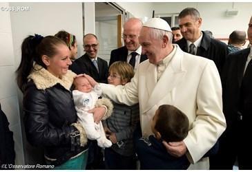 Il Papa allostello Caritas di via Marsala a Roma