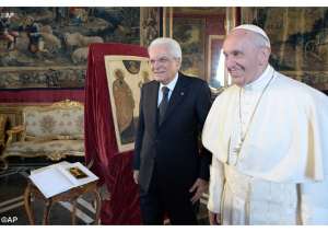 Il Papa in visita al presidente della Repubblica Mattarella al Quirinale AP