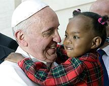 papa-francesco-bimba