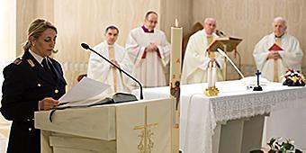 papa santa marta 4