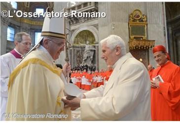 papa Francesco e Benedetto XVI
