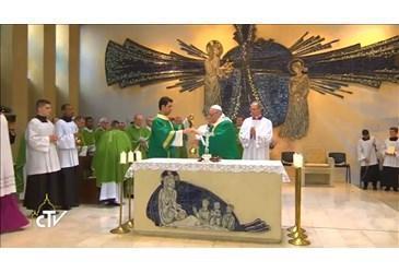 Il Papa celebra la Messa a Baku