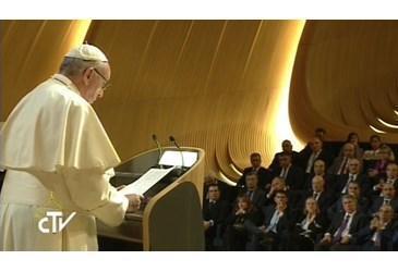 Lincontro del Papa a Baku con le autorita