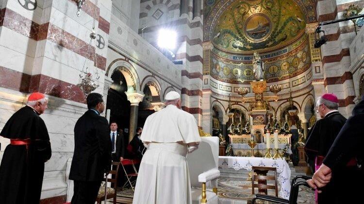 Papa Preghiera Clero Diocesano Marsiglia