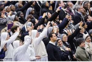 Istituti vita consacrata e Società vita apostolica foto darchivio