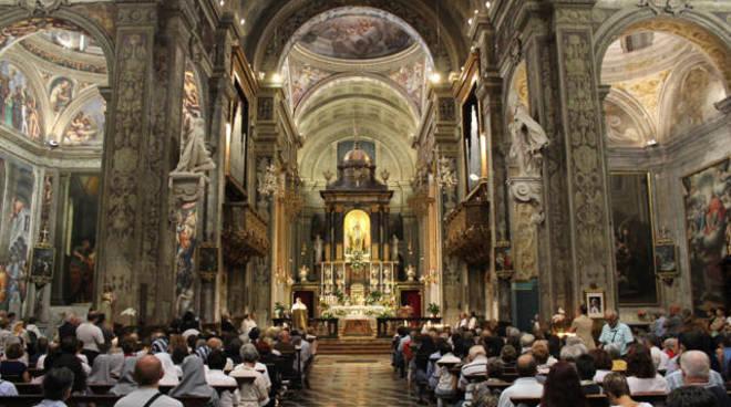 santa messa chiesa cattedrale